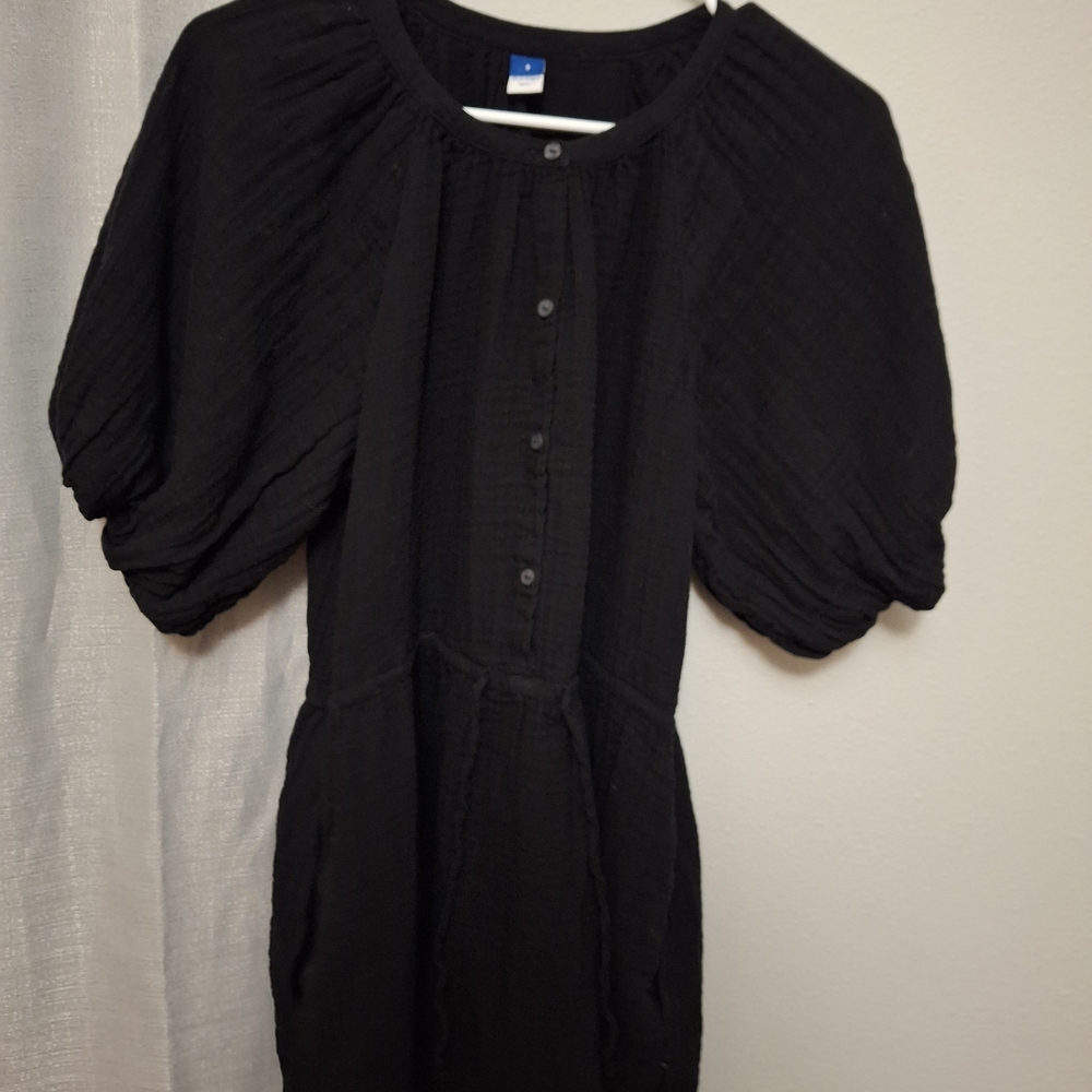 Old Navy Black Top with Puff Sleeves